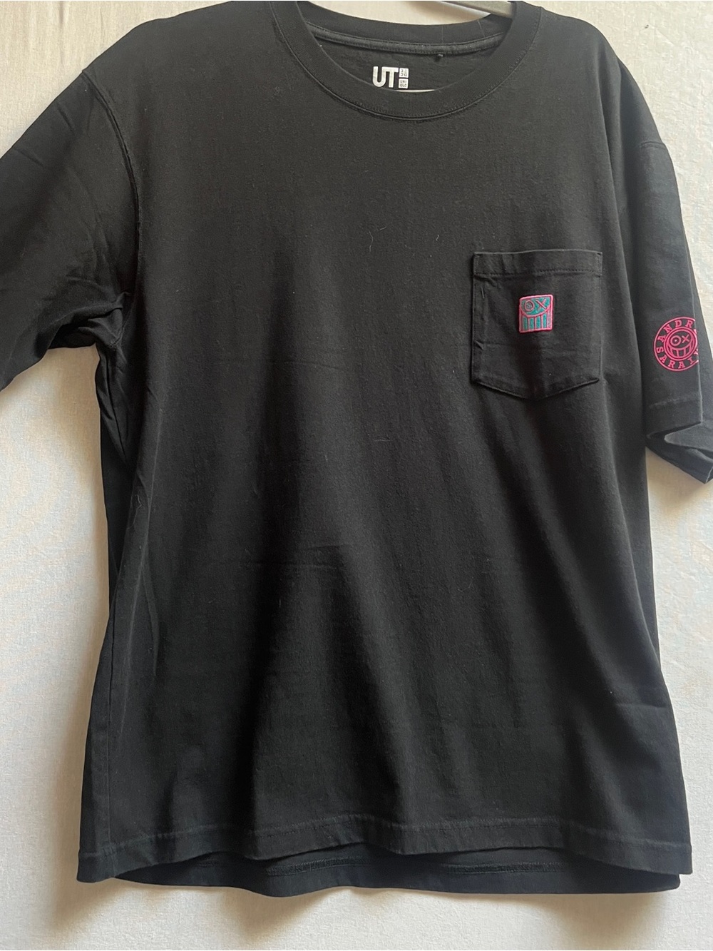 Uniqlo x Andre Saraiva Pocket Logo Graphic T-Shirt Black M